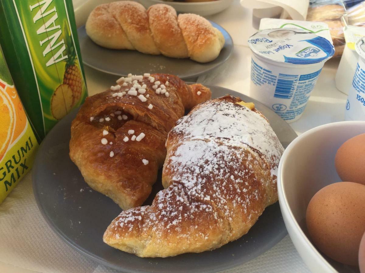 카리니 A Casa Di Giuseppe 2 B&B 외부 사진